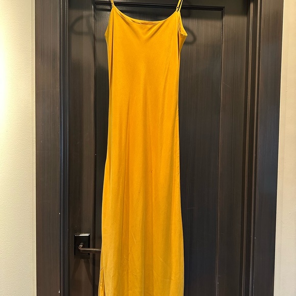 Olivia Von Halle silk slip mustard dress - size 4 - Picture 3 of 5